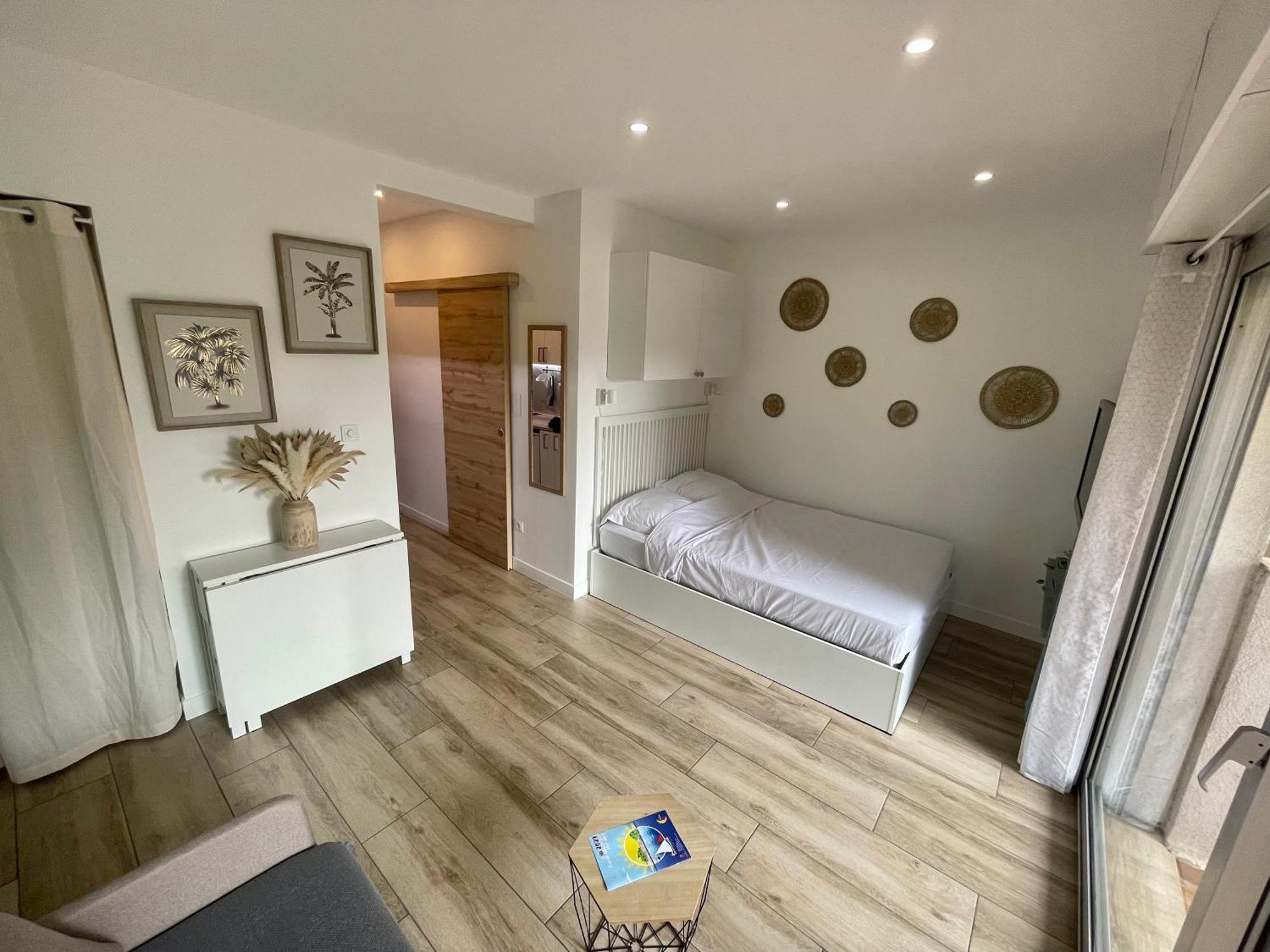 Superbe Studio Avec Terrasse Proximite Plage 滨海圣芒德里耶 外观 照片