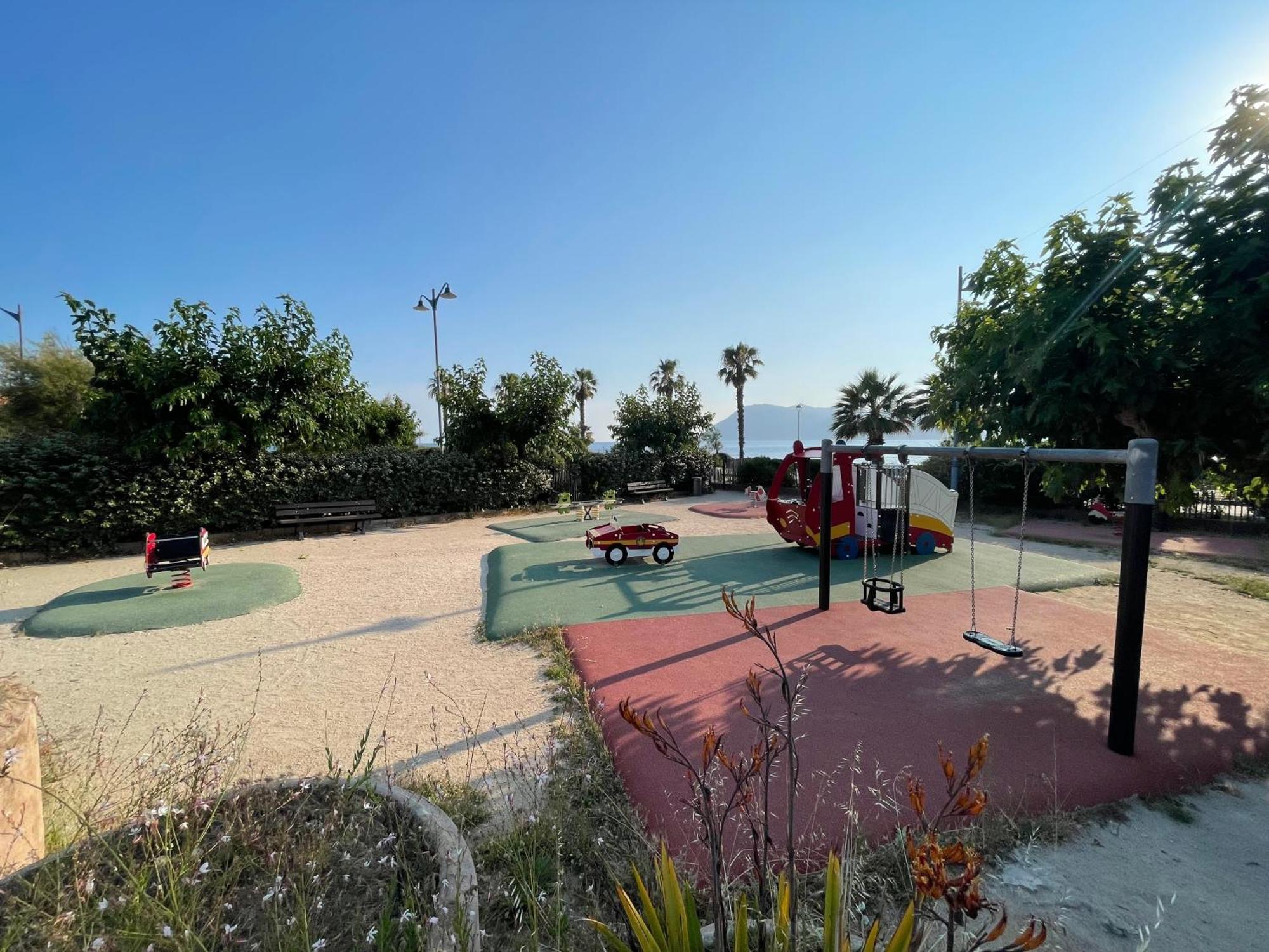 Superbe Studio Avec Terrasse Proximite Plage 滨海圣芒德里耶 外观 照片